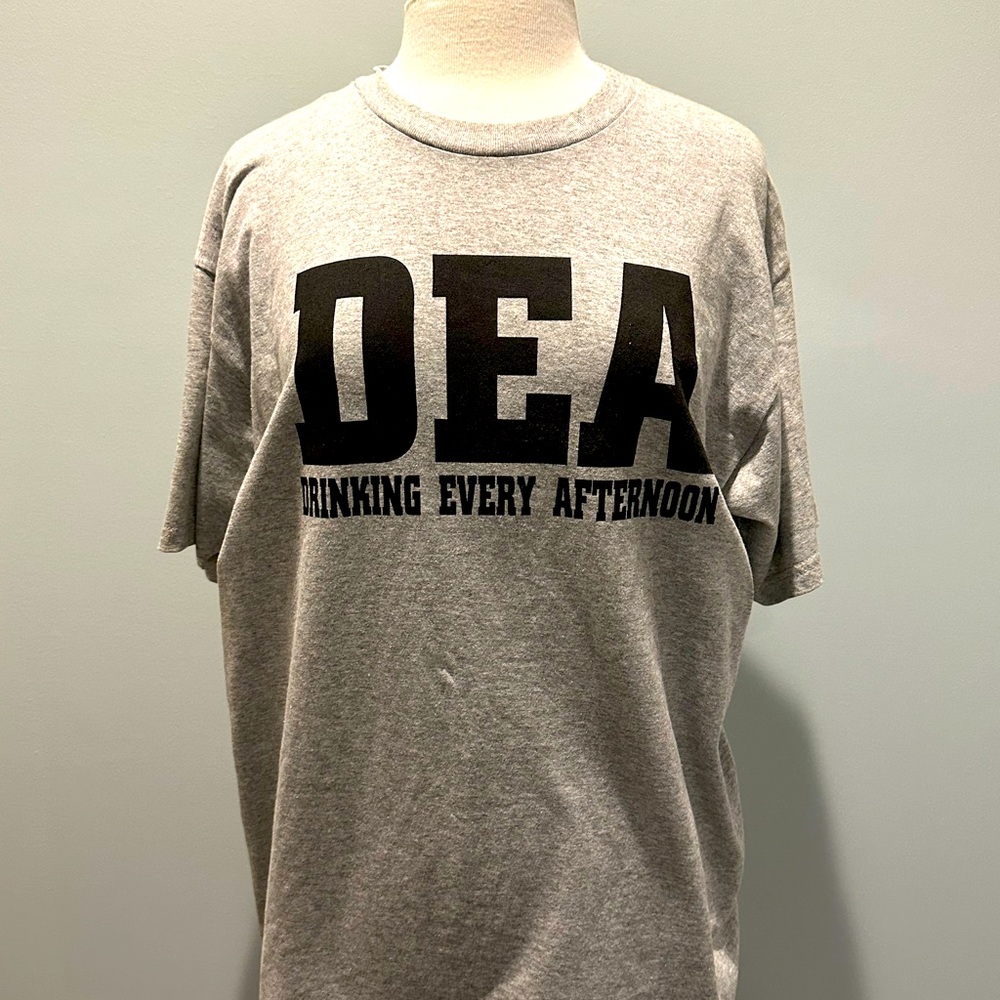 DEA Drinking Every Afternoon graphic print t shirt Size Large
